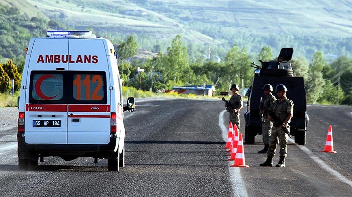 Türkiyədə daha bir terror - 6 polis yaralanıb